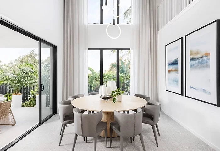 qld Blog 2025 01-Jan Building-Homes-for-Seamless-IndoorOutdoor-Living-in-Australia why-choose-knockdown-rebuild-over-renovation-article-image-700x480-2