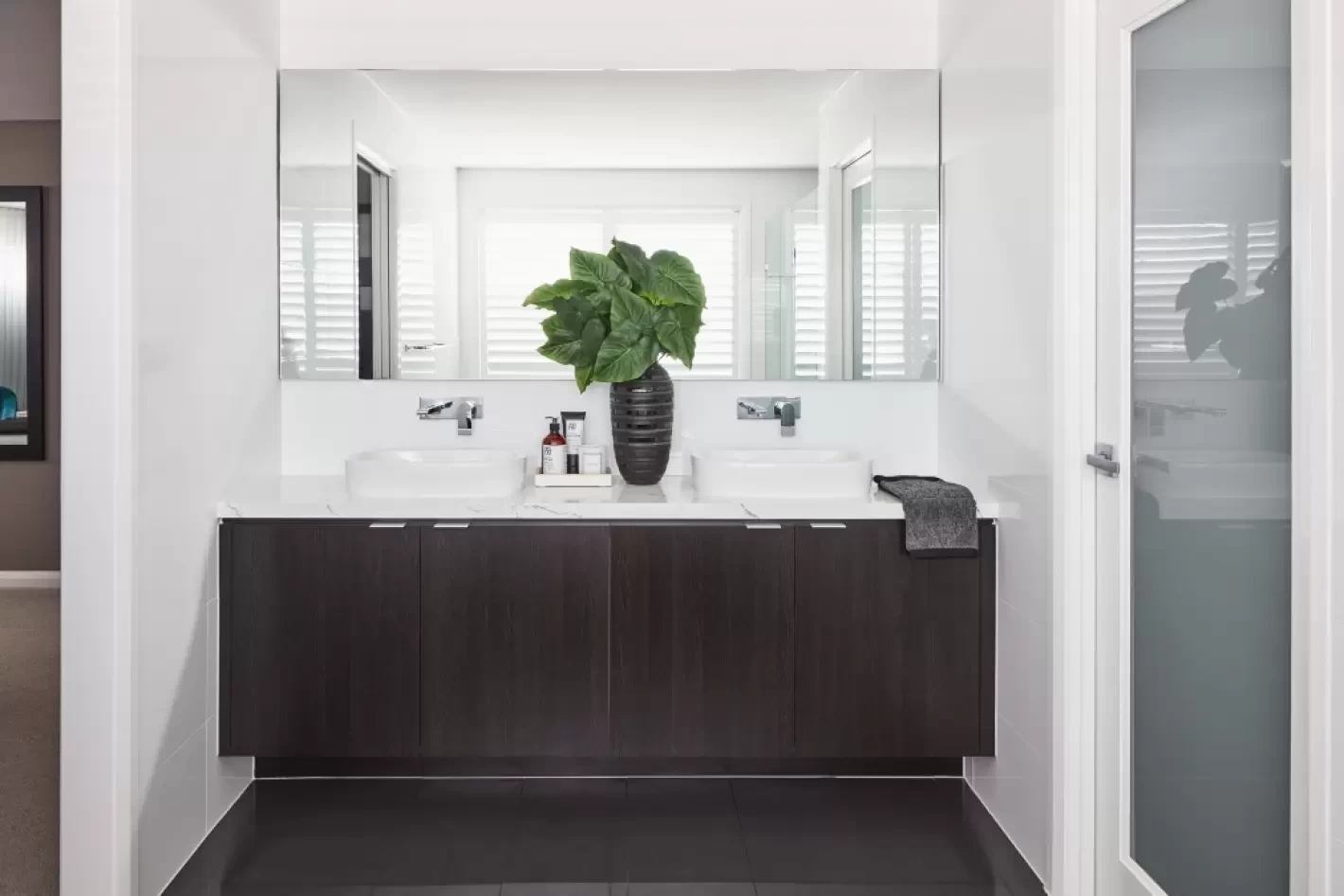 nsw Collections Sapphire SC_Double_Storey Boston Boston-34 SC-Boston-34-Interiors boston-34-marsden-park-ensuite-hero-2