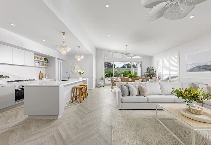 qld Blog 2025 01-Jan Building-Homes-for-Seamless-IndoorOutdoor-Living-in-Australia why-choose-knockdown-rebuild-over-renovation-article-image-700x480-1
