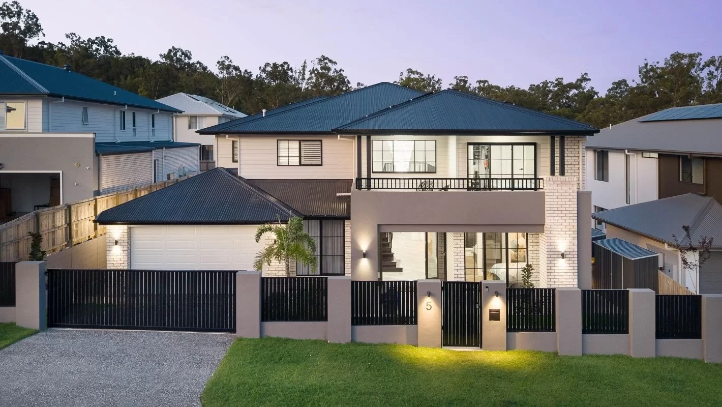 qld Recent-Homes 49905724-The-Steenson-Family 1
