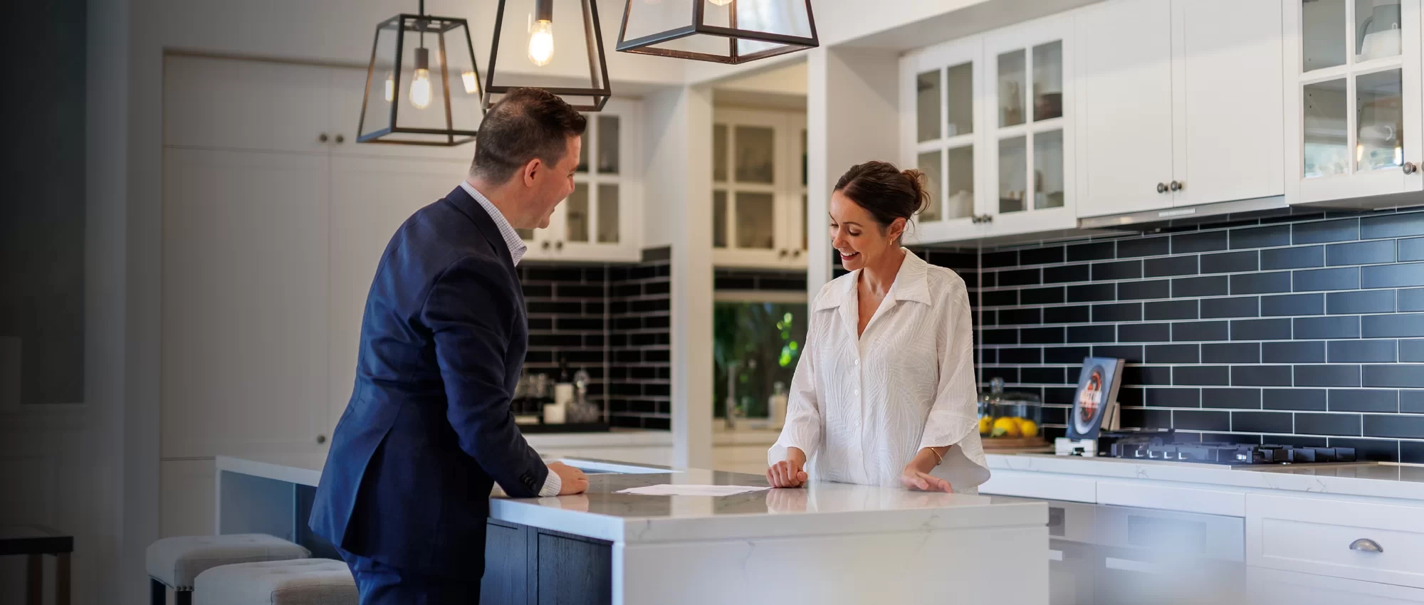 nsw Finance clarendonhomes-finance-header-people-25