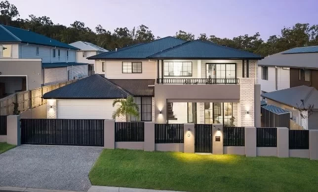 qld Recent-Homes 49905724-The-Steenson-Family listing-page