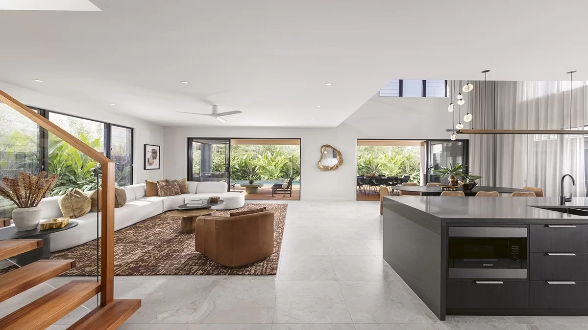 qld display-homes Aura Boston-400 boston-400-aura-living-kitchen-alfresco-014-rgb